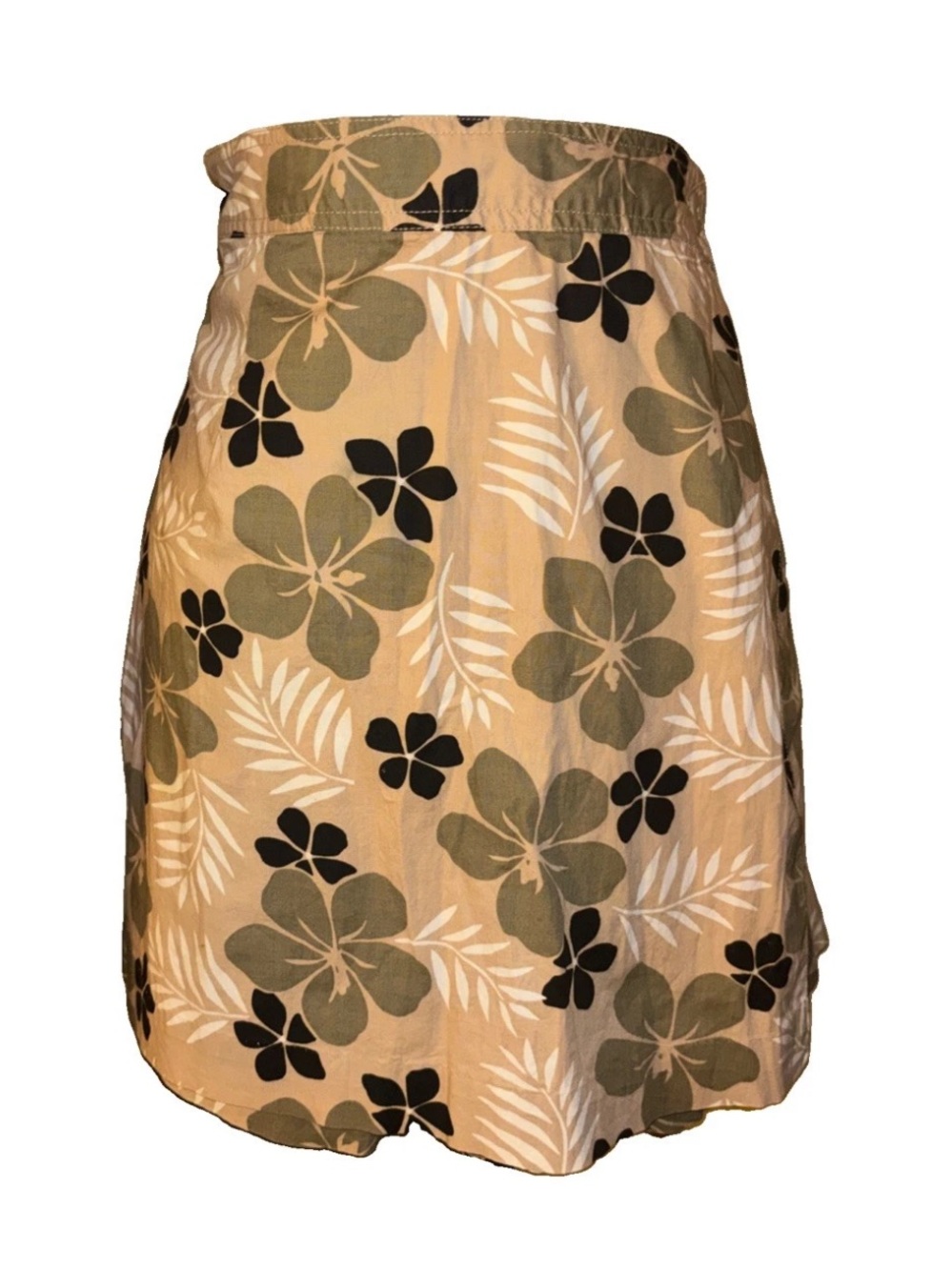 White Stag vintage Beige Floral Mini Skort with Olive & Black Accents